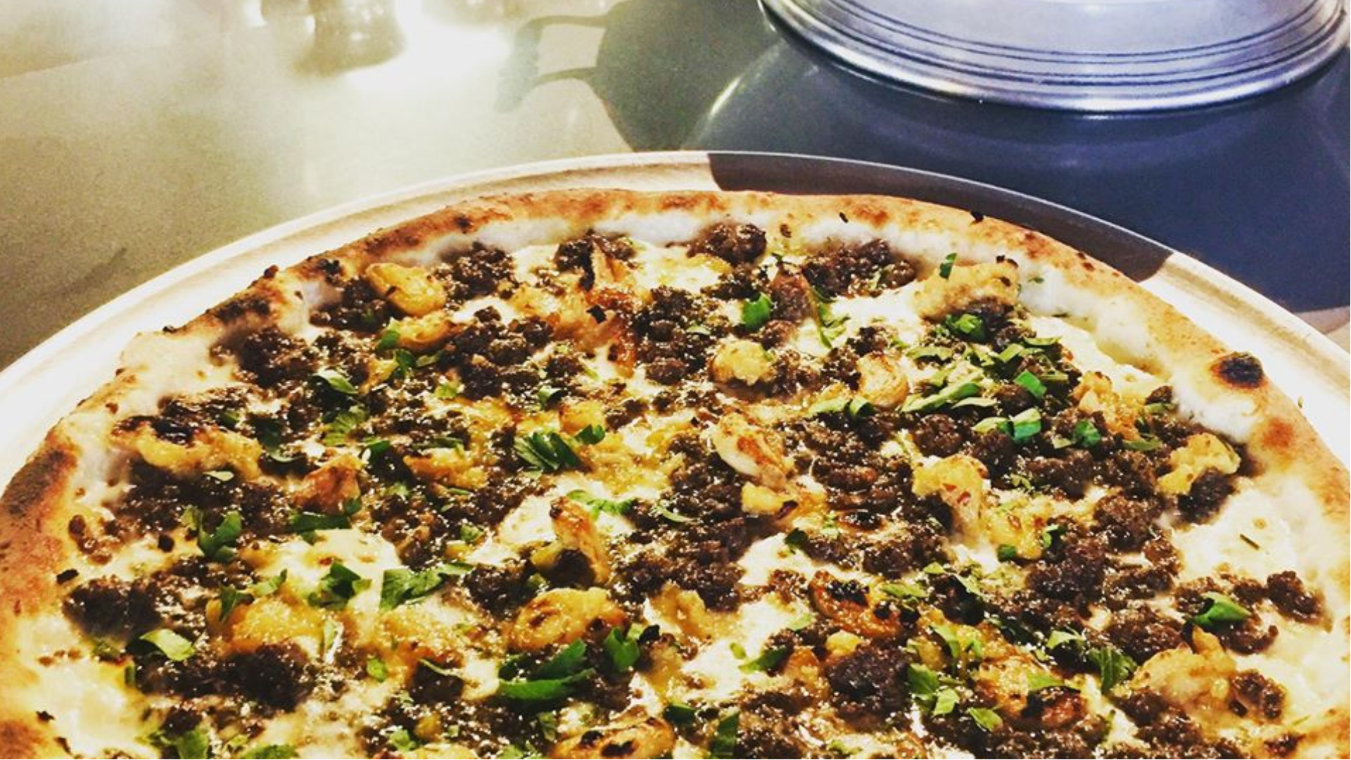 Delucca Gaucho Pizza & Wine